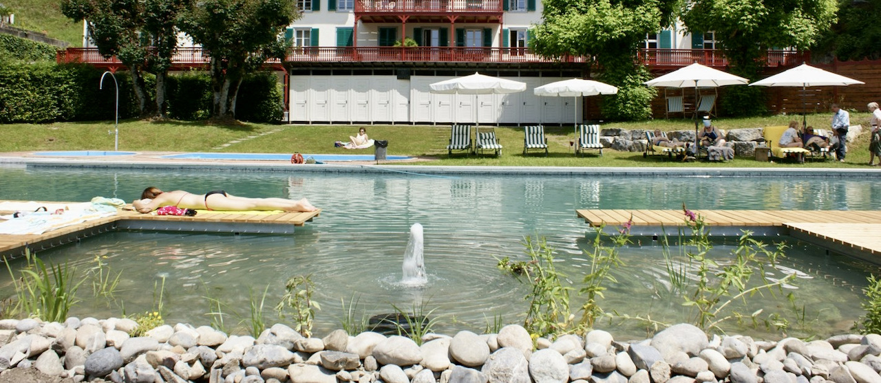 Piscine naturelle Hôtel Suisse