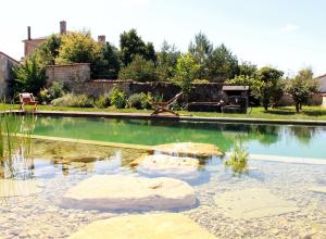 Piscine naturelle DEUX-SEVRES