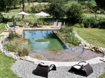 Piscine naturelle- Gîte Lot 